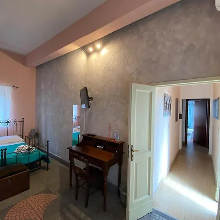 Center Appartaments Катания